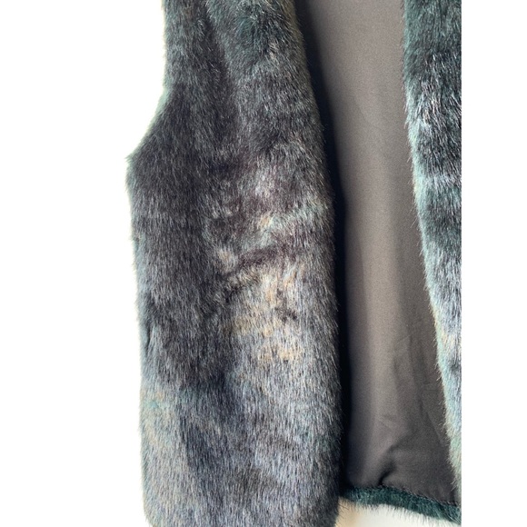 Small, Club Monaco, teal green faux fur vest - Picture 8 of 12